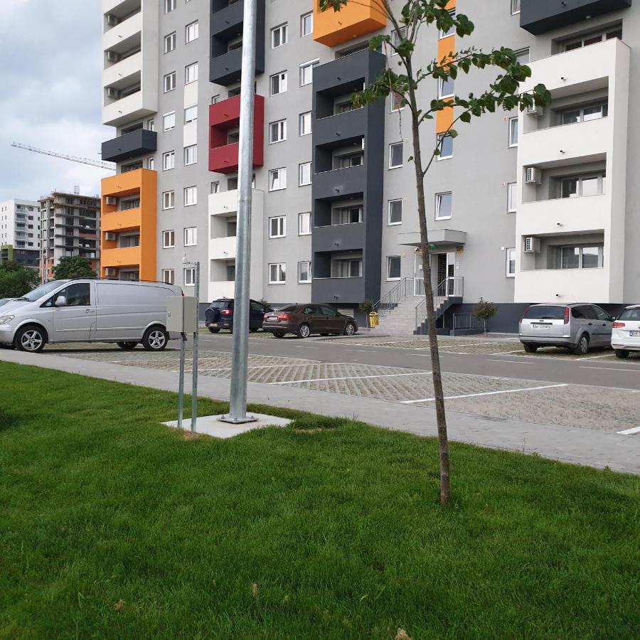 Carolina Sweet Apartament Oradea Exterior photo
